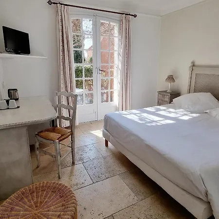Castillon Des Baux Hotel 3*