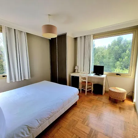 Castillon Des Baux Hotel