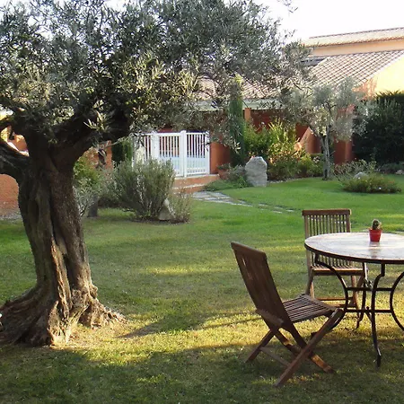 Castillon Des Baux Hotel 3*